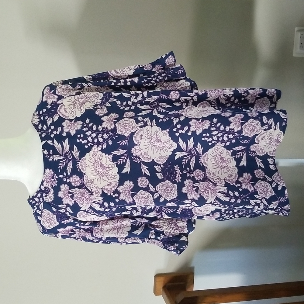 Banana Republic flower printed blouse